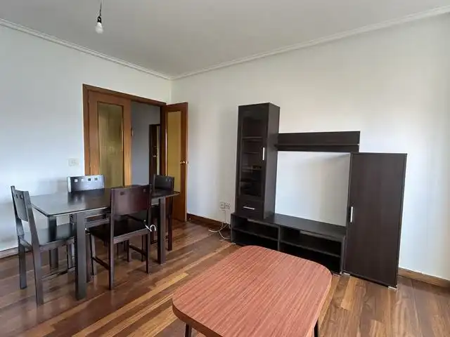 Piso con ascensor en alquiler en Ensanche - Sar, imagen 2