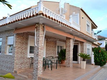 Maison avec jardin à vendre à Calle Mar Jónico 2