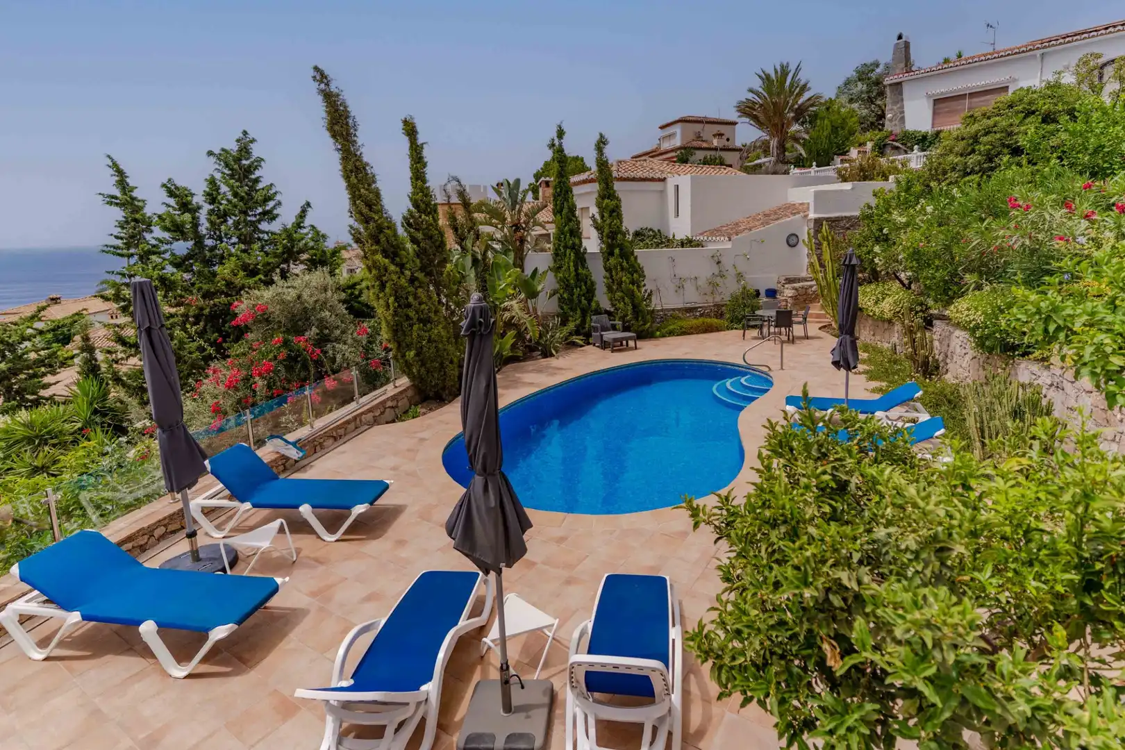 Piscina de Casa o xalet en venda en Salobreña amb Aire condicionat, Calefacció i Jardí privat