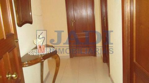 Foto 2 de Piso en venta en Valdepeñas, Ciudad Real