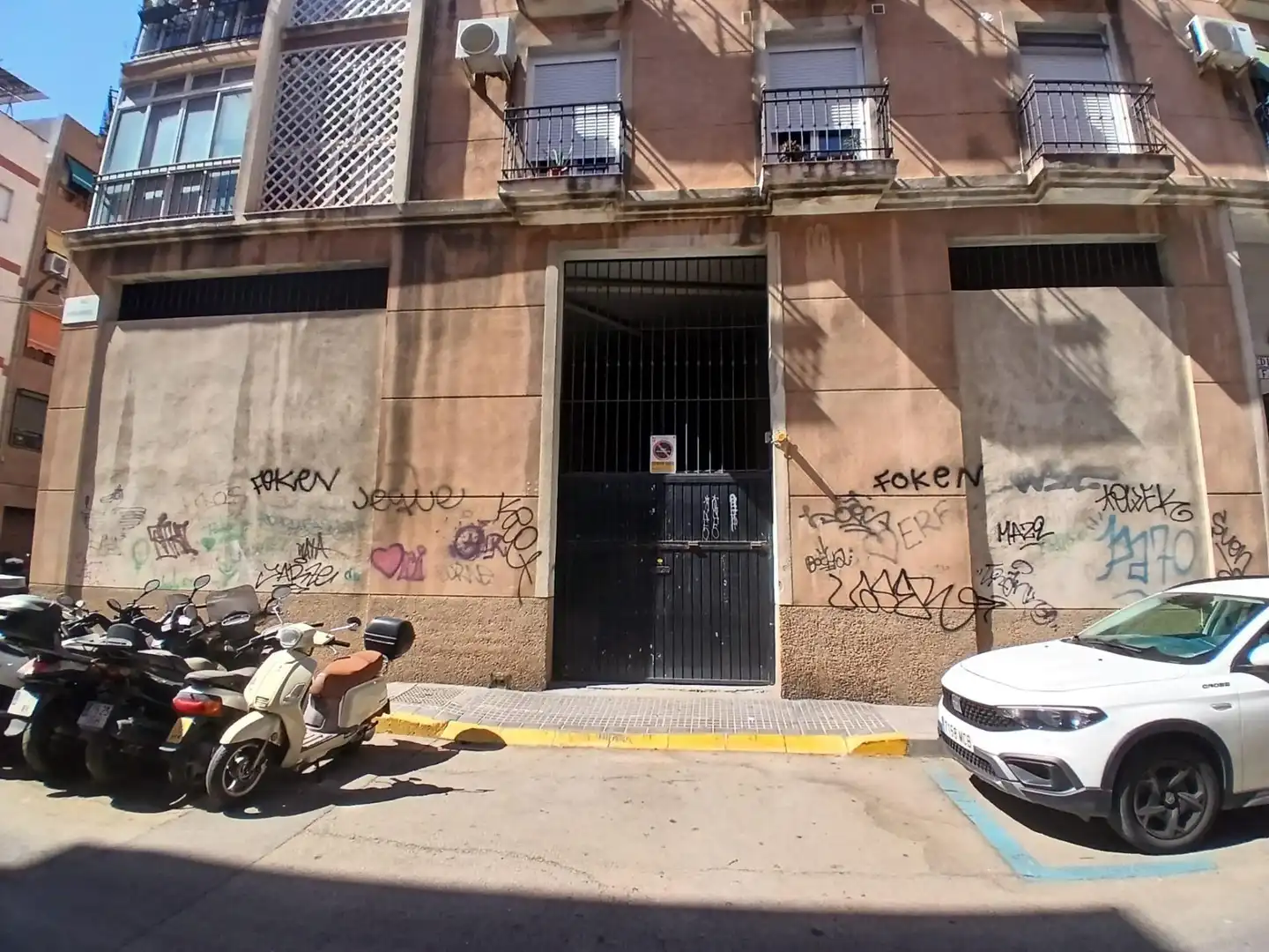 Parking de Piso de alquiler en Málaga con Aire acondicionado y Amueblado