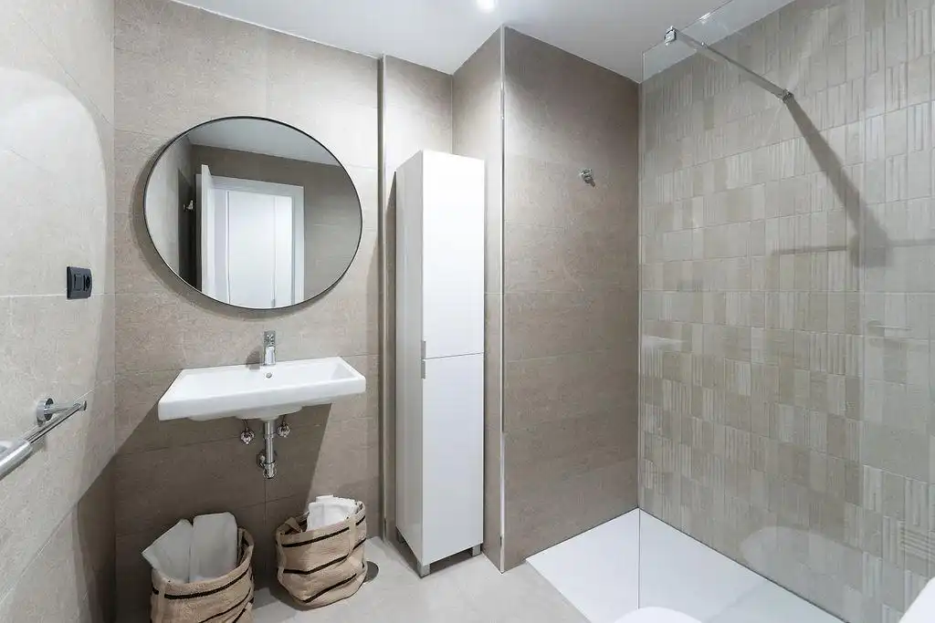 Badezimmer von Wohnung zur Miete in Las Palmas de Gran Canaria mit Möbliert