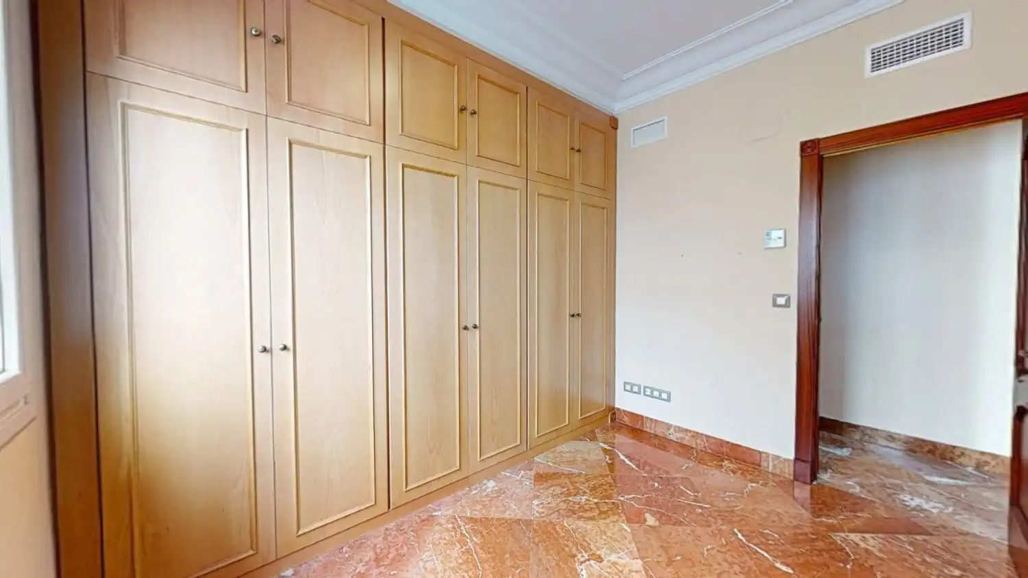 Bedroom of Flat for rent in Sevilla  with Air Conditioner, Heating and Terrace