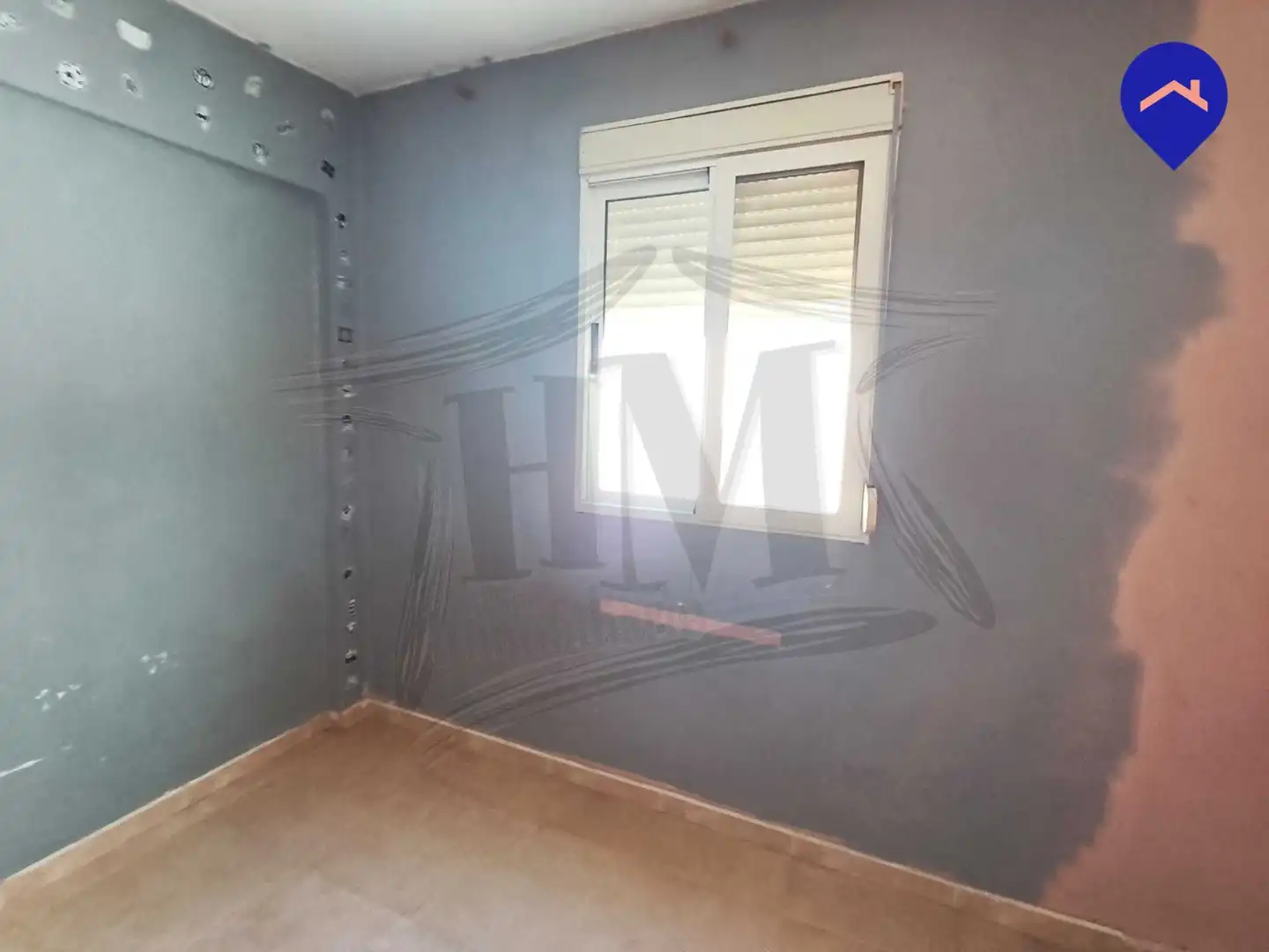 Piso en venta en Valencia con Calefacción, Terraza y Alarma