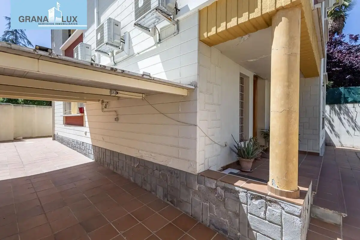Villa con giardino in vendita a Camino Bajo de Huétor, imagen 2