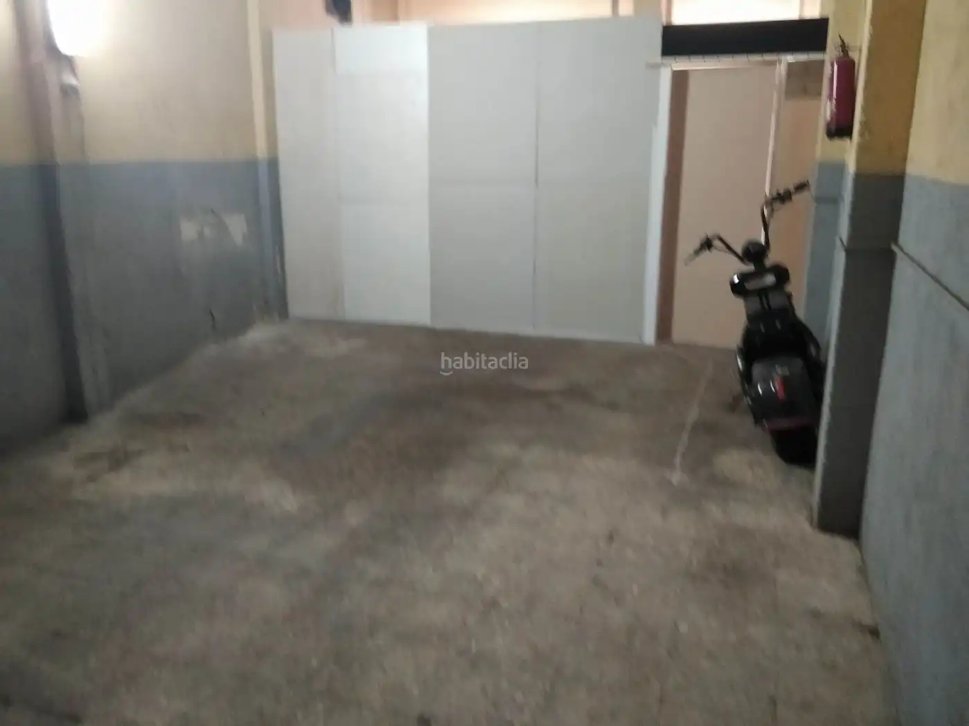 Parking à louer à Calle Comandante Fontanes 71