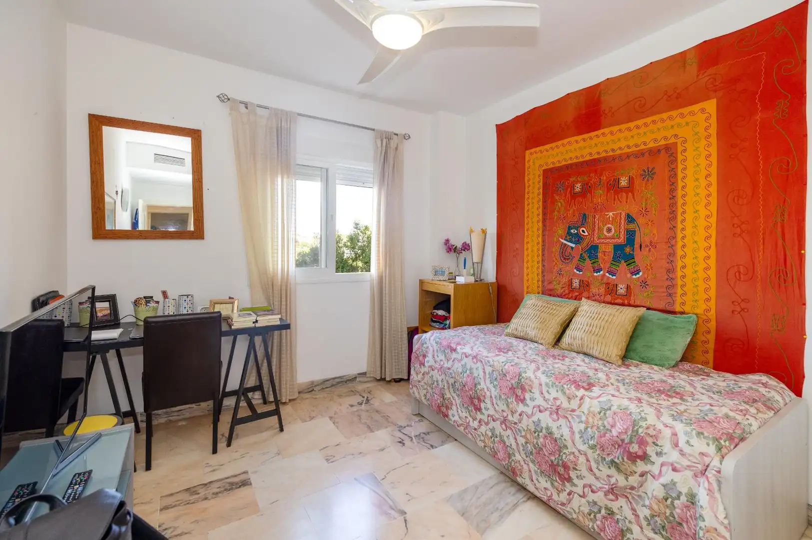 Bedroom of Flat for sale in Mijas  with Air Conditioner, Terrace and Storage room