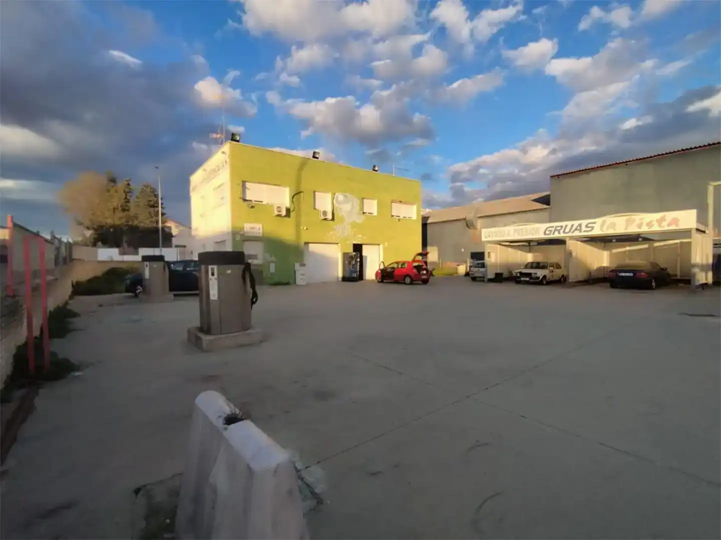 Vista exterior de Terreno en venta en Móstoles
