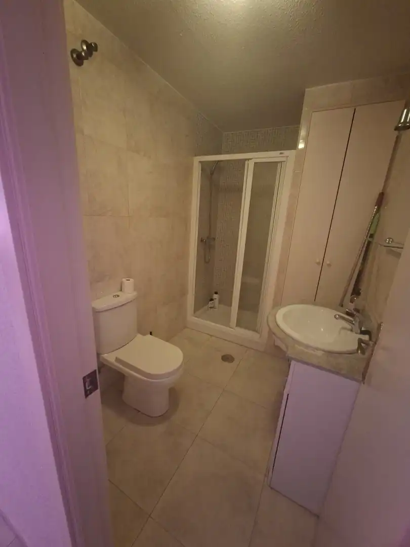 Badezimmer von Wohnungen zum Verkauf in Torrevieja mit Heizung