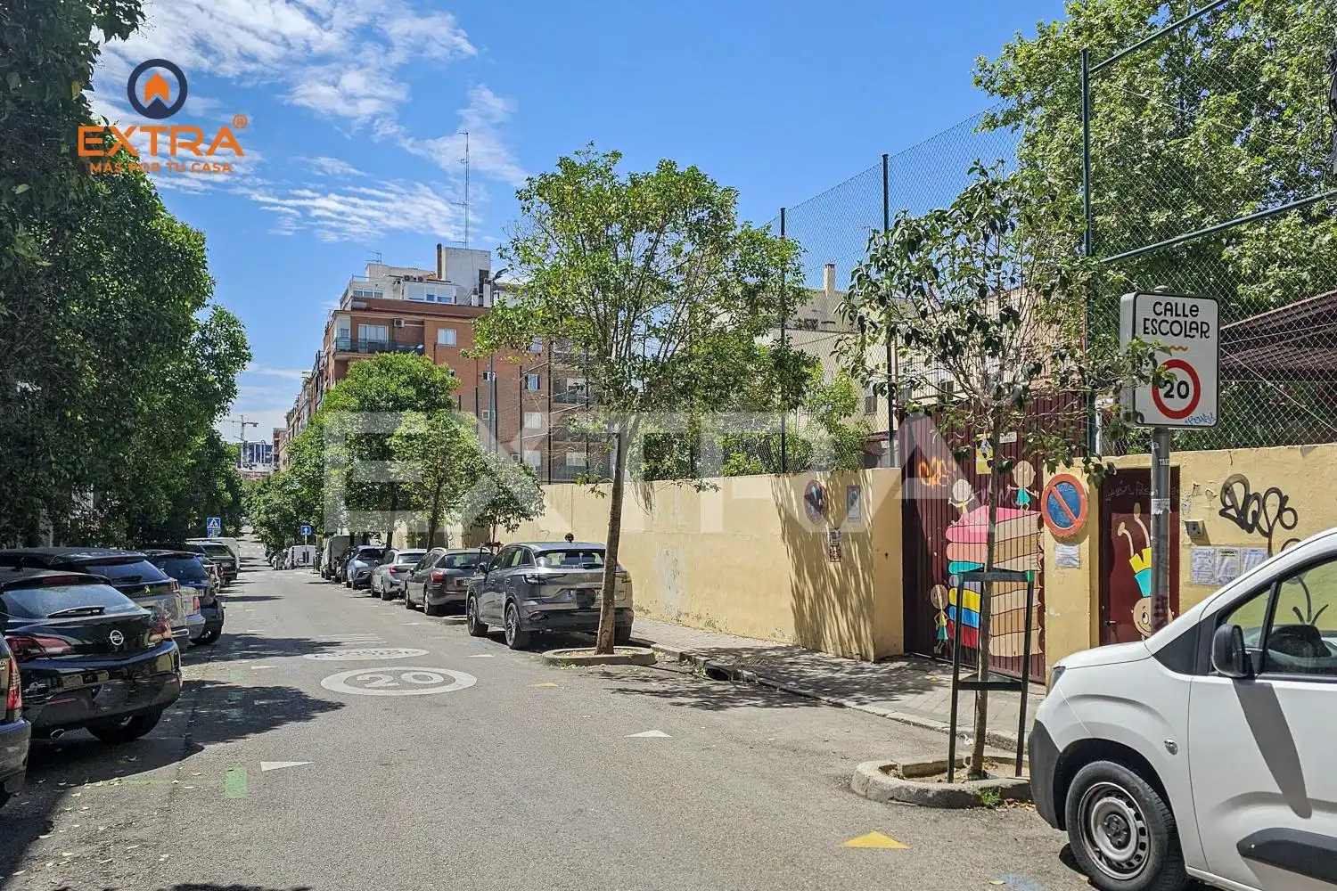 Vista exterior de Local en venda en Madrid