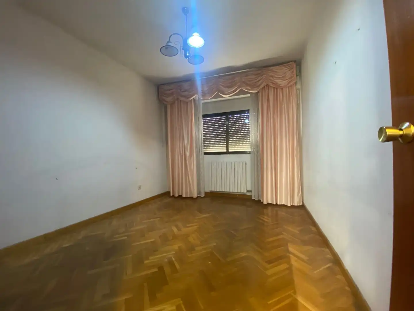 Habitación de Dúplex en venta en Zaragoza