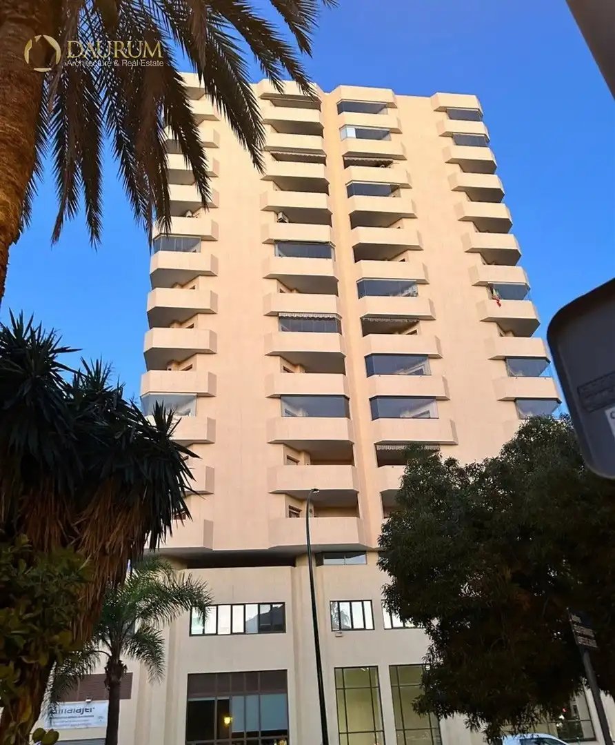 Vista exterior de Pis en venda en Málaga amb Aire condicionat, Calefacció i Piscina