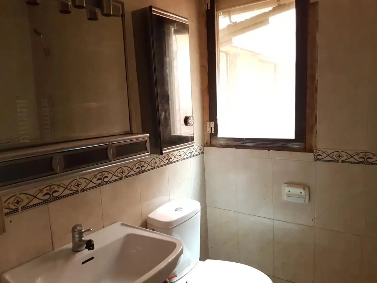 Bathroom of Houses for sale in Torregrossa