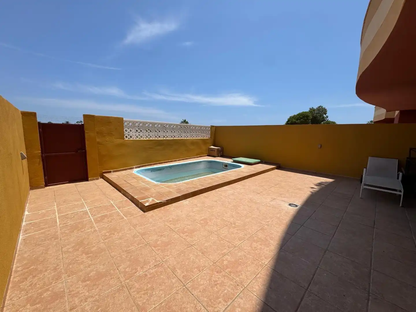 Piscina de Pis en venda en Roquetas de Mar amb Aire condicionat, Terrassa i Piscina