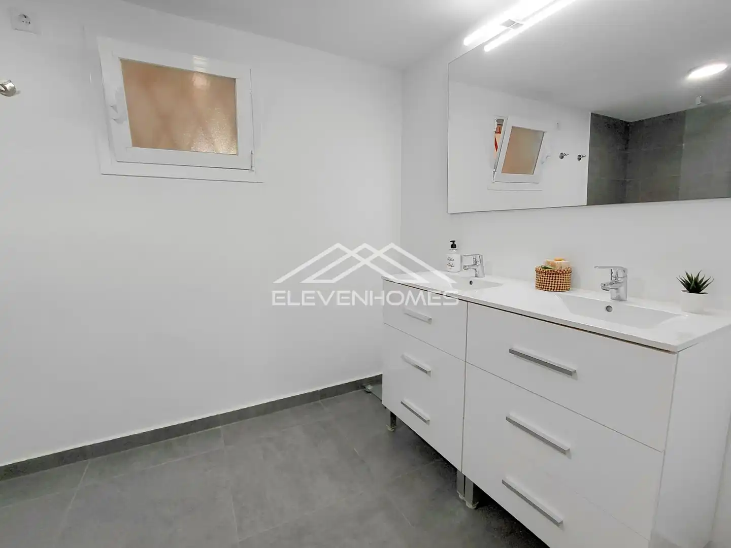 Bany de Pis en venda en Alcúdia amb Aire condicionat, Calefacció i Terrassa