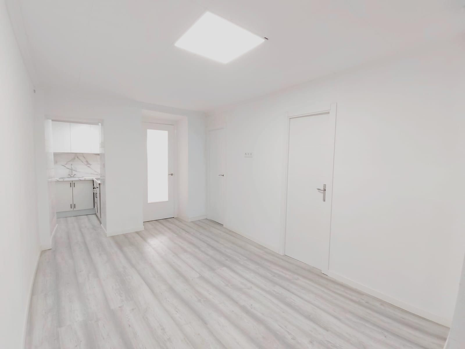 Flat for sale in Manresa  with Air Conditioner, Heating and Balcony