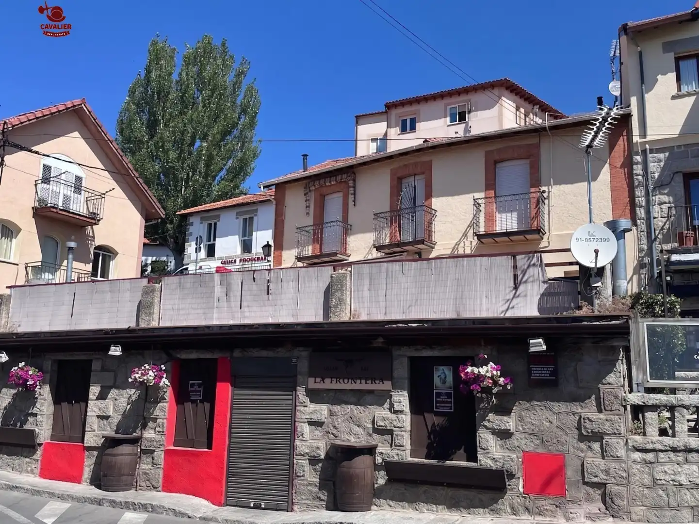 Vista exterior de Casa adosada en venta en Cercedilla con Calefacción, Terraza y Balcón