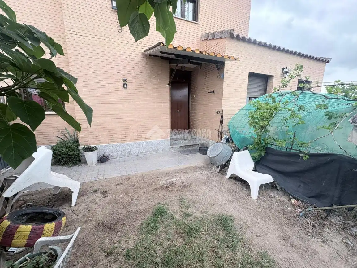 Jardín de Casa adosada en venta en Velada con Aire acondicionado, Calefacción y Jardín privado