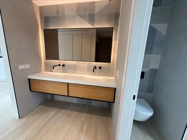 Bany de Casa o xalet en venda en Santa Eulària des Riu amb Aire condicionat, Calefacció i Jardí privat