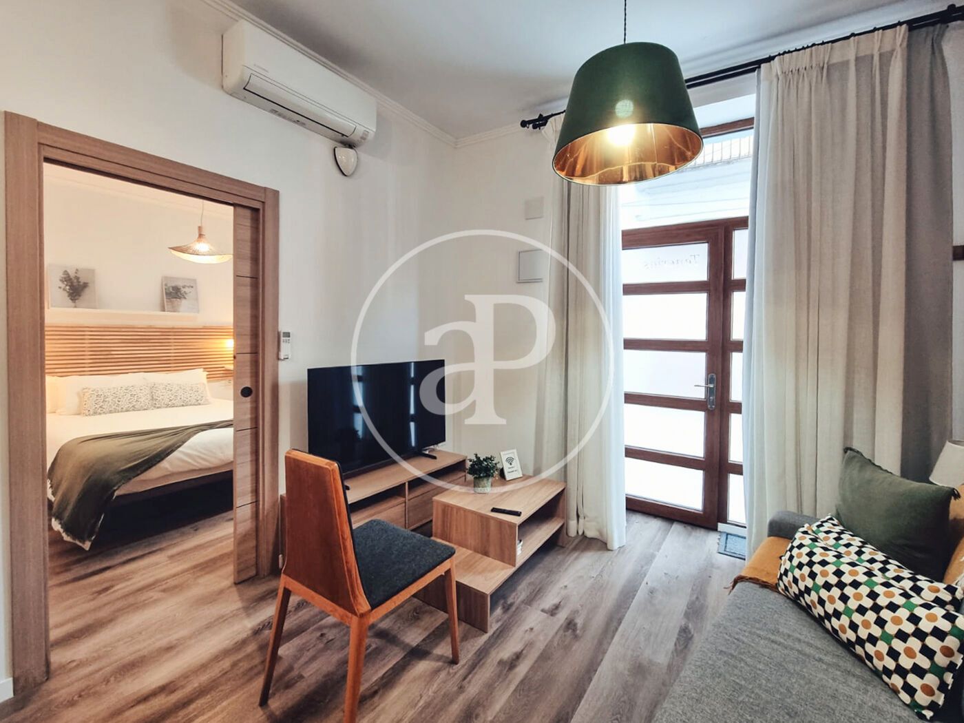 Living room of Flat to rent in  Valencia Capital  with Air Conditioner, Heating and Furnished