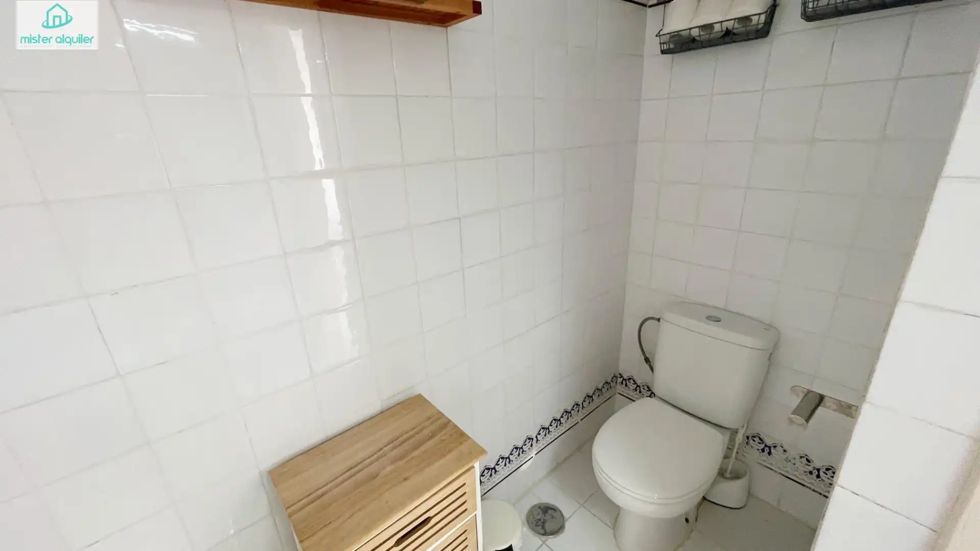Baño de Casa o chalet de alquiler en El Campello con Calefacción, Terraza y Amueblado