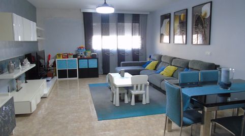 SE VENDE PISO EN CEUTI ZONA LAS VIÑAS