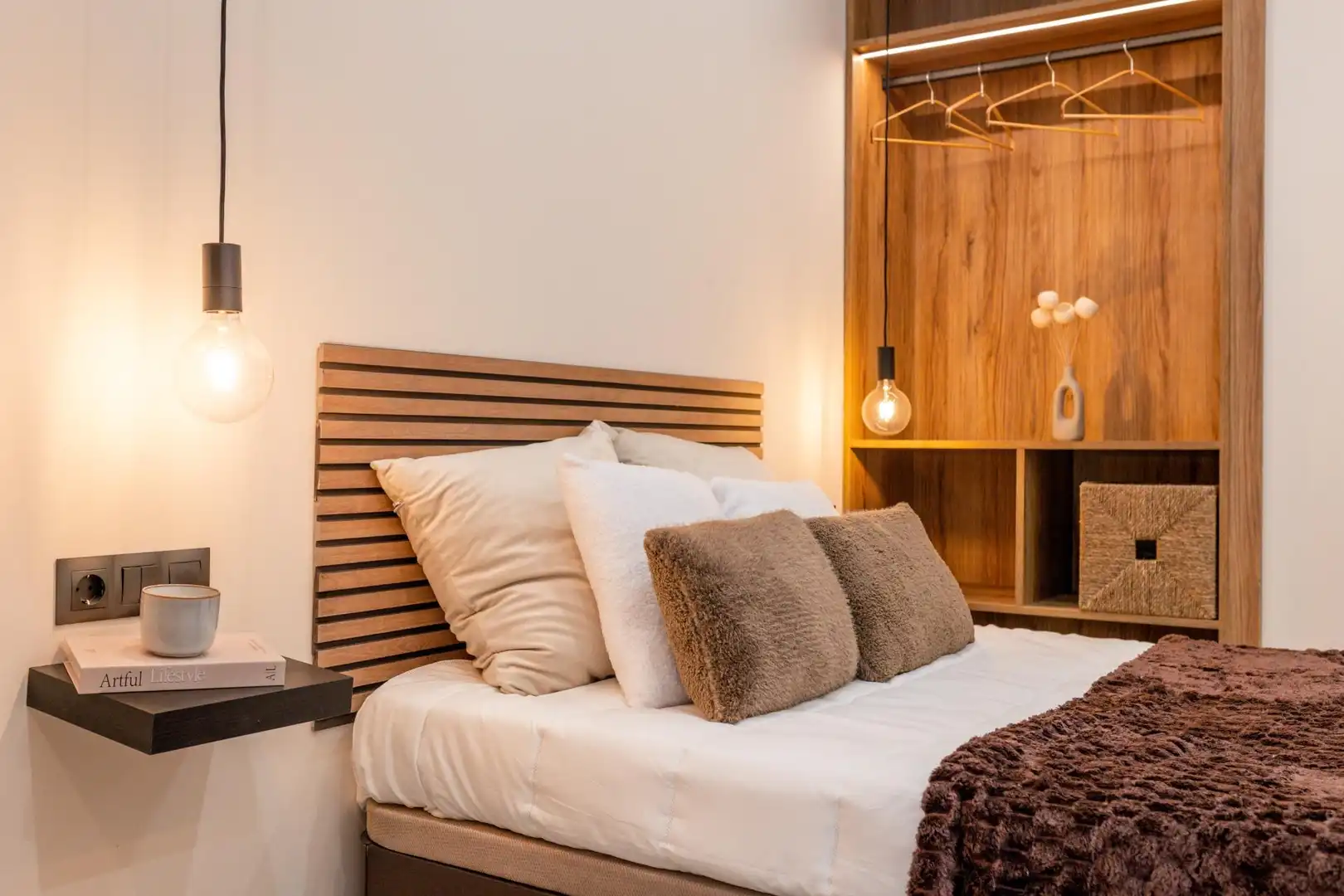 Schlafzimmer von Loft zum Verkauf in Granada mit Klimaanlage und Möbliert