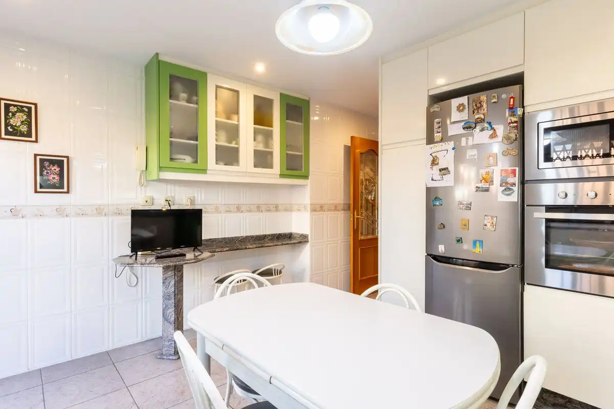 Cocina de Casa adosada en venta en Alaquàs con Aire acondicionado, Calefacción y Terraza