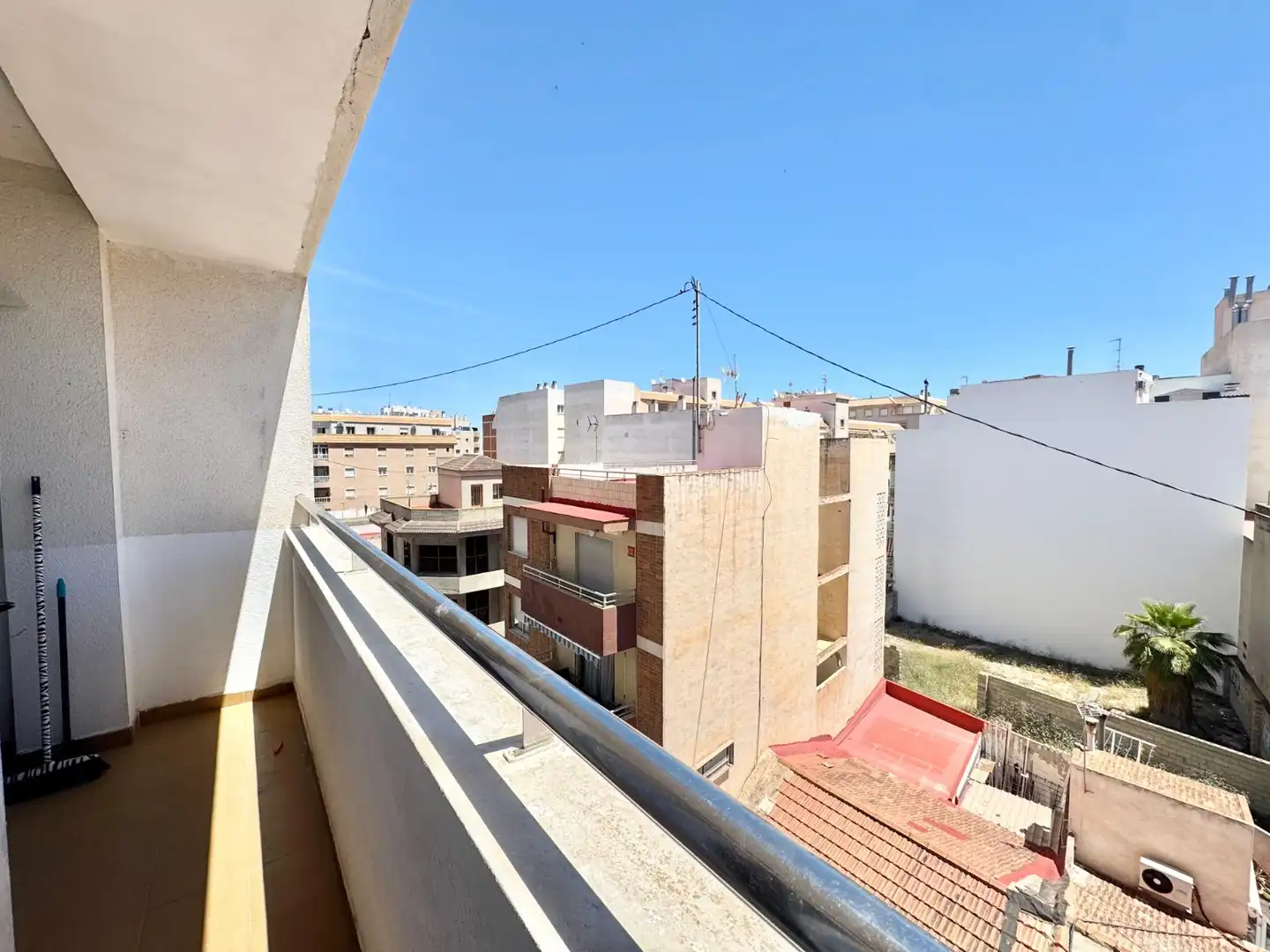 Terraza de Apartamento de alquiler en Torrevieja con Aire acondicionado, Calefacción y Amueblado