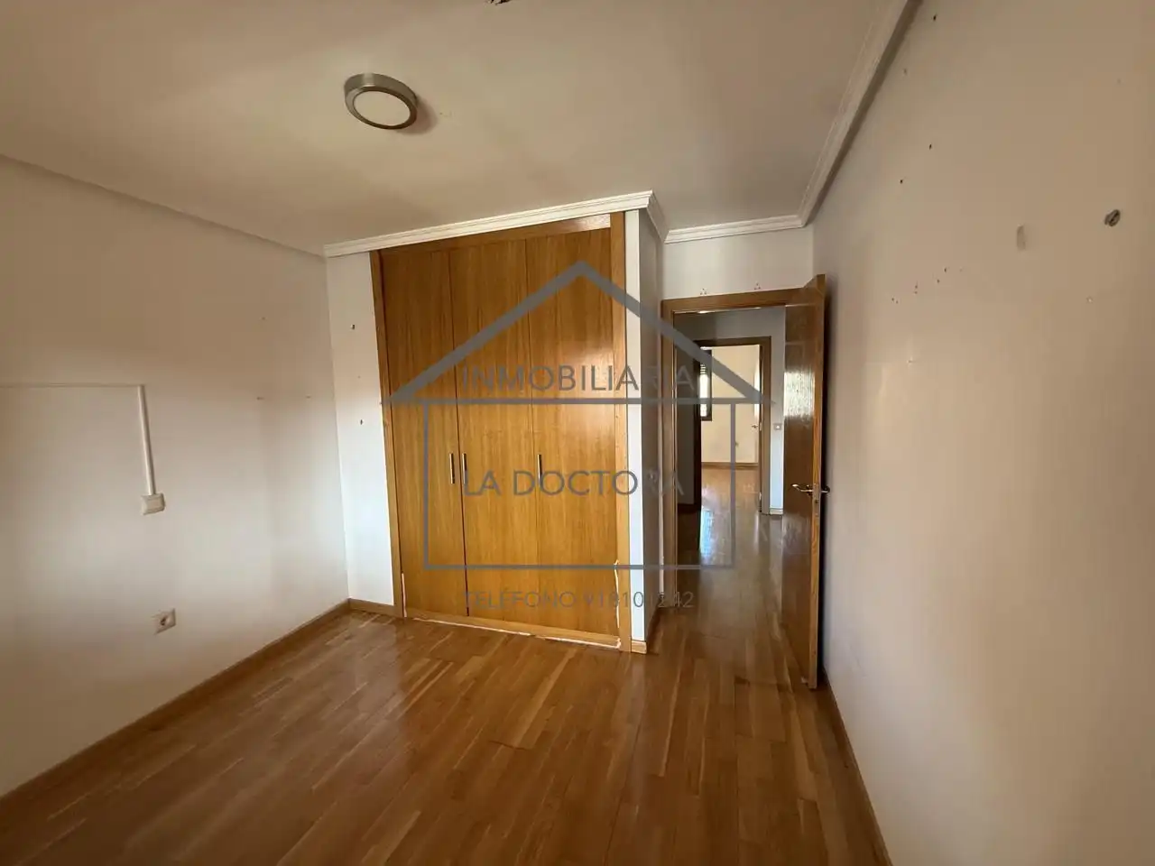 Habitación de Casa adosada en venta en Navalcarnero con Calefacción, Jardín privado y Terraza