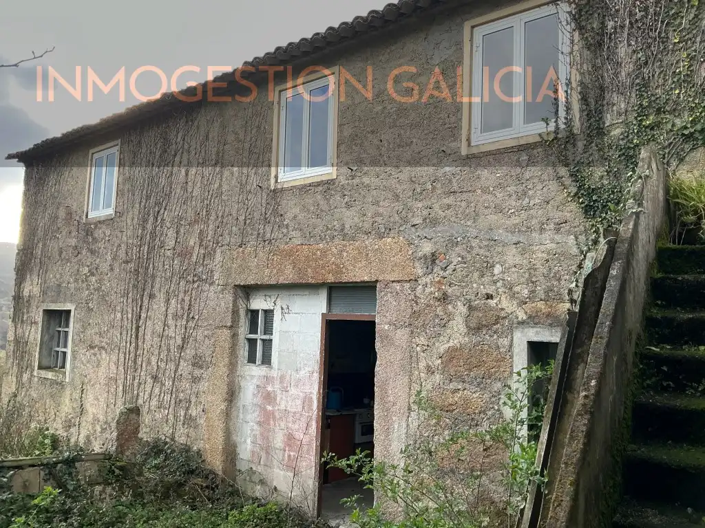 Country house zum Verkauf in Lugar Corgo Arriba, A Laracha