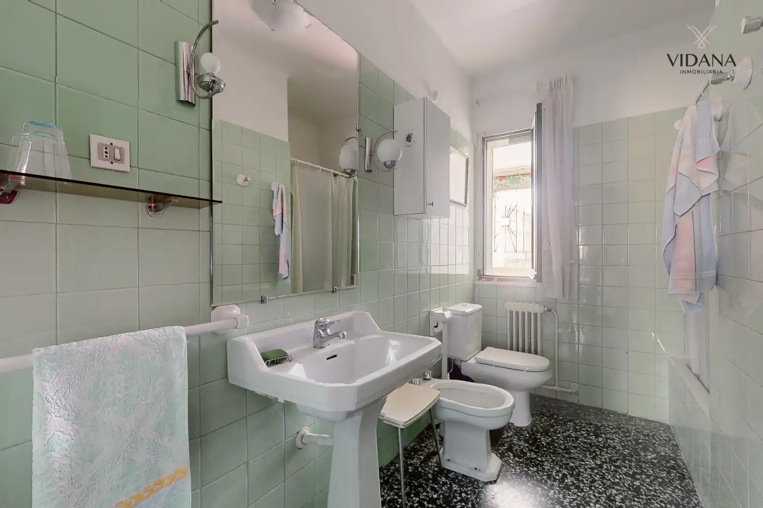 Baño de Piso en venta en  Pamplona / Iruña con Calefacción, Parquet y Terraza