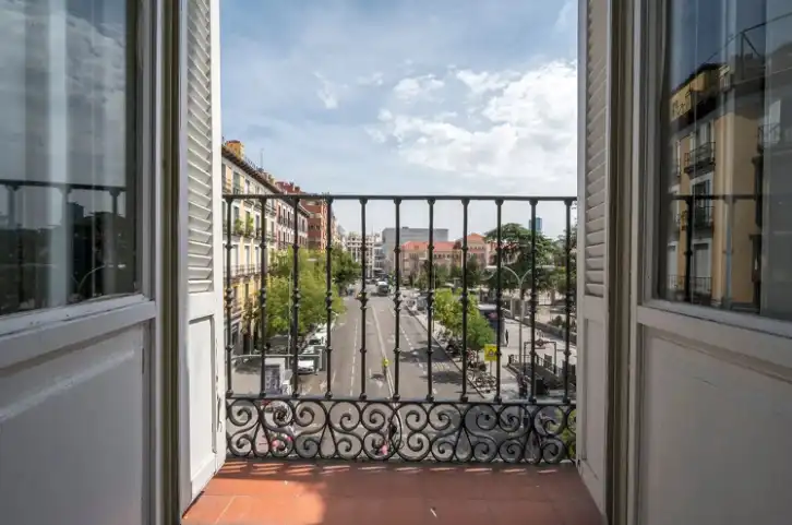 Balcony of Flat for rent in Madrid  with Air Conditioner, Heating and Parquet flooring