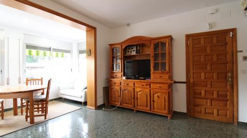 Foto 4 de Casa adosada en venda a Carrer Miramar, Cunit Residencial, Cunit