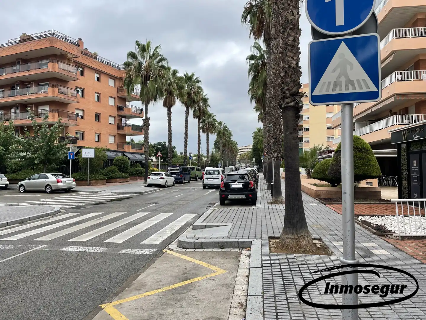 Exterior view of Commercial properties for sale in Salou  with Air Conditioner and Parquet flooring