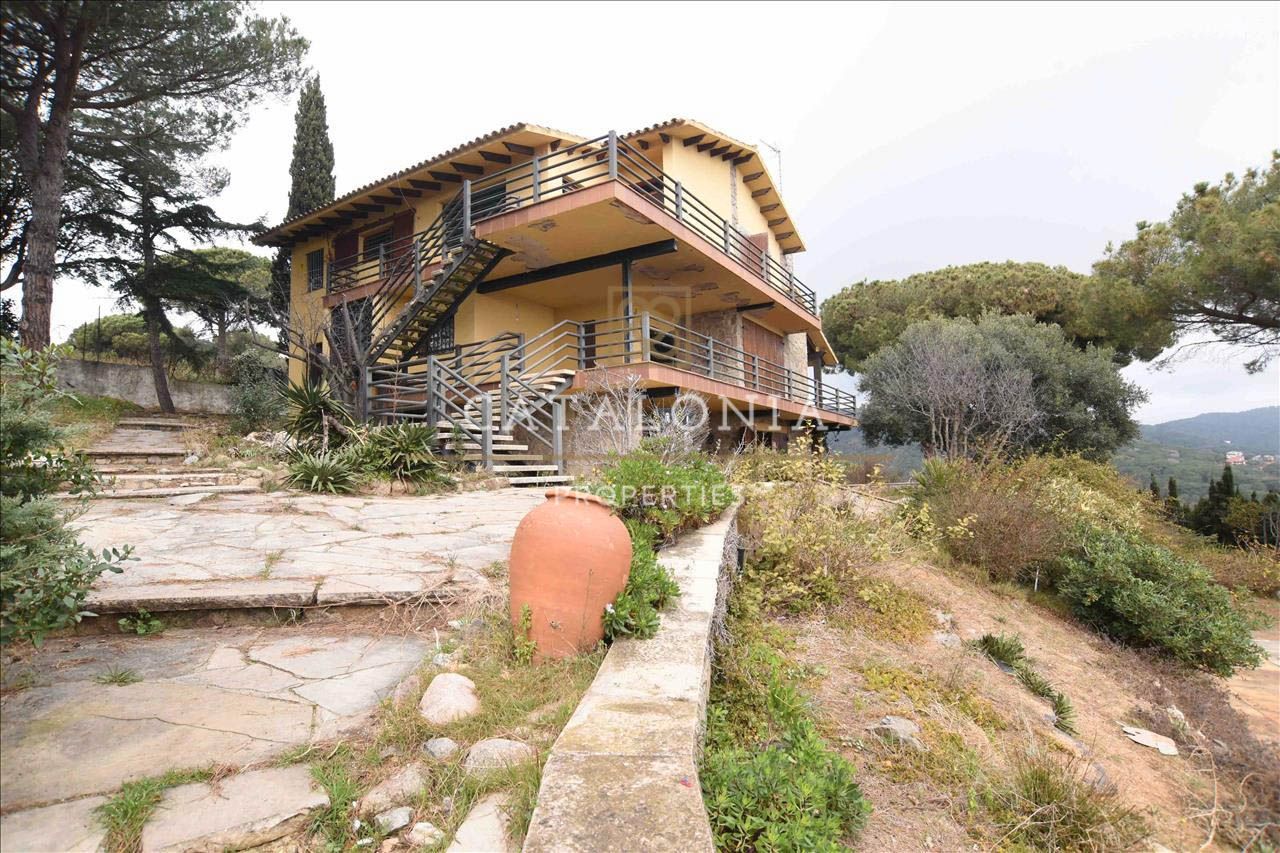 Exterior view of House or chalet for sale in Mataró  with Private garden and Swimming Pool