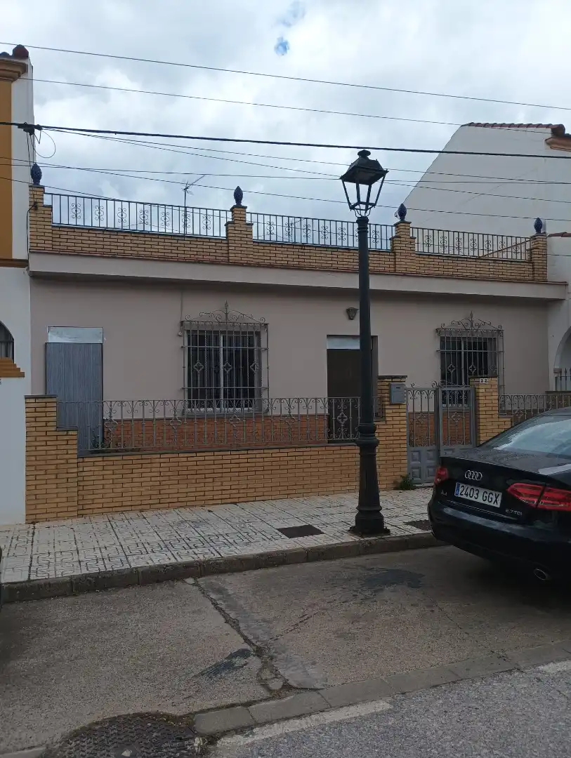 Vista exterior de Casa o chalet en venta en Umbrete