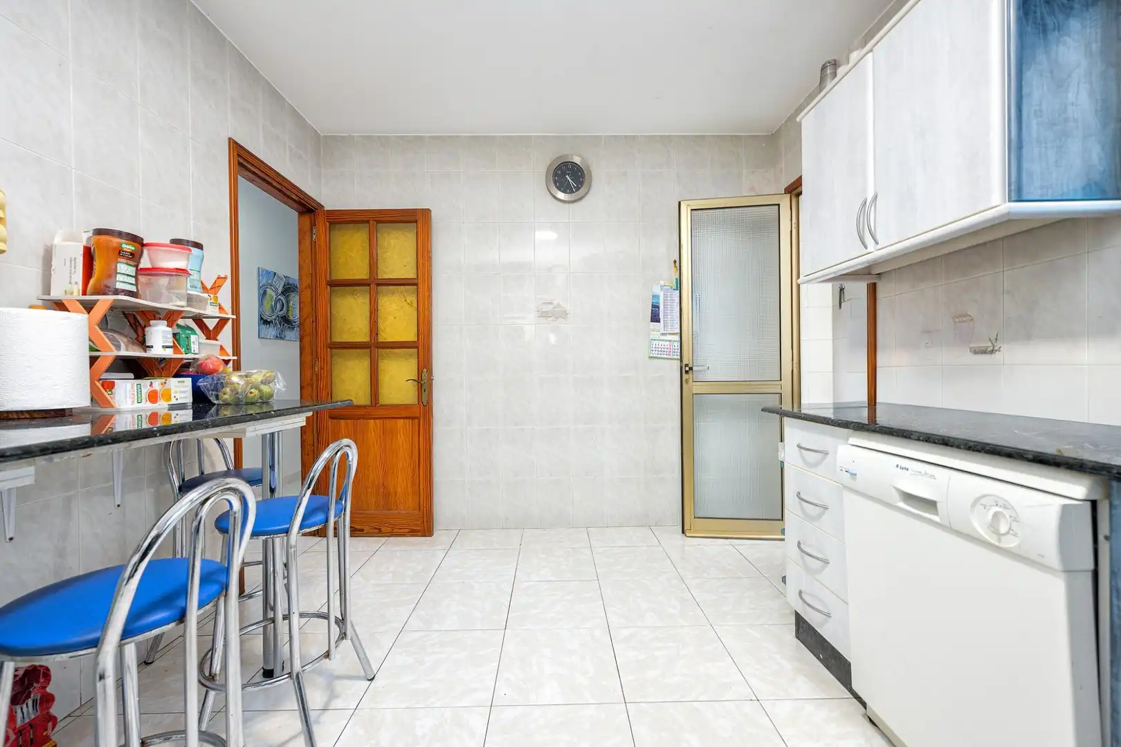 Cocina de Apartamento en venta en Santa Lucía de Tirajana con Aire acondicionado y Balcón