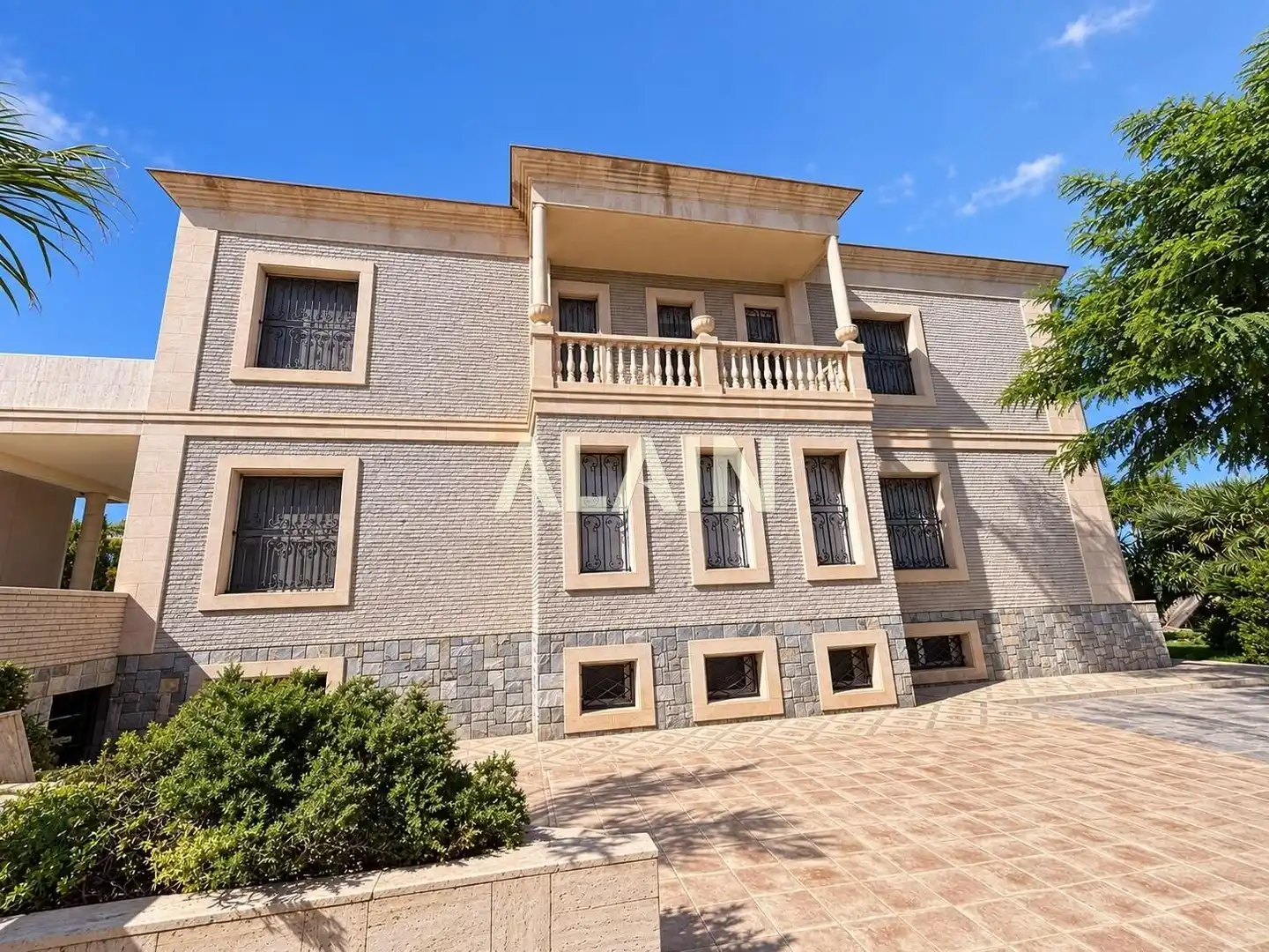 House with garden for sale in Garbinet - Vistahermosa, imagen 3