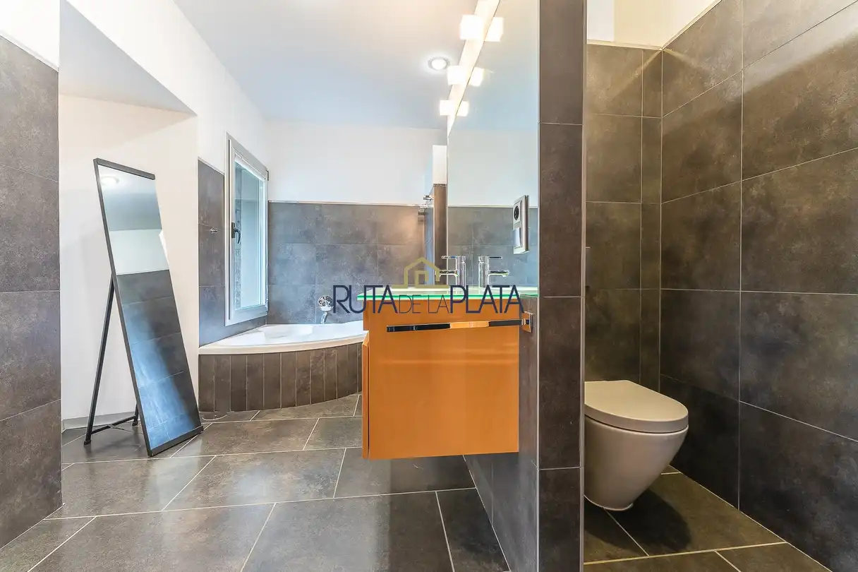 Baño de Casa o chalet en venta en Zamora Capital  con Calefacción, Jardín privado y Piscina