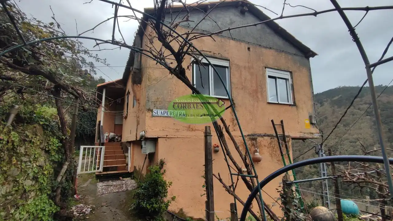 Vista exterior de Casa o xalet en venda en Pantón amb Calefacció, Jardí privat i Balcó