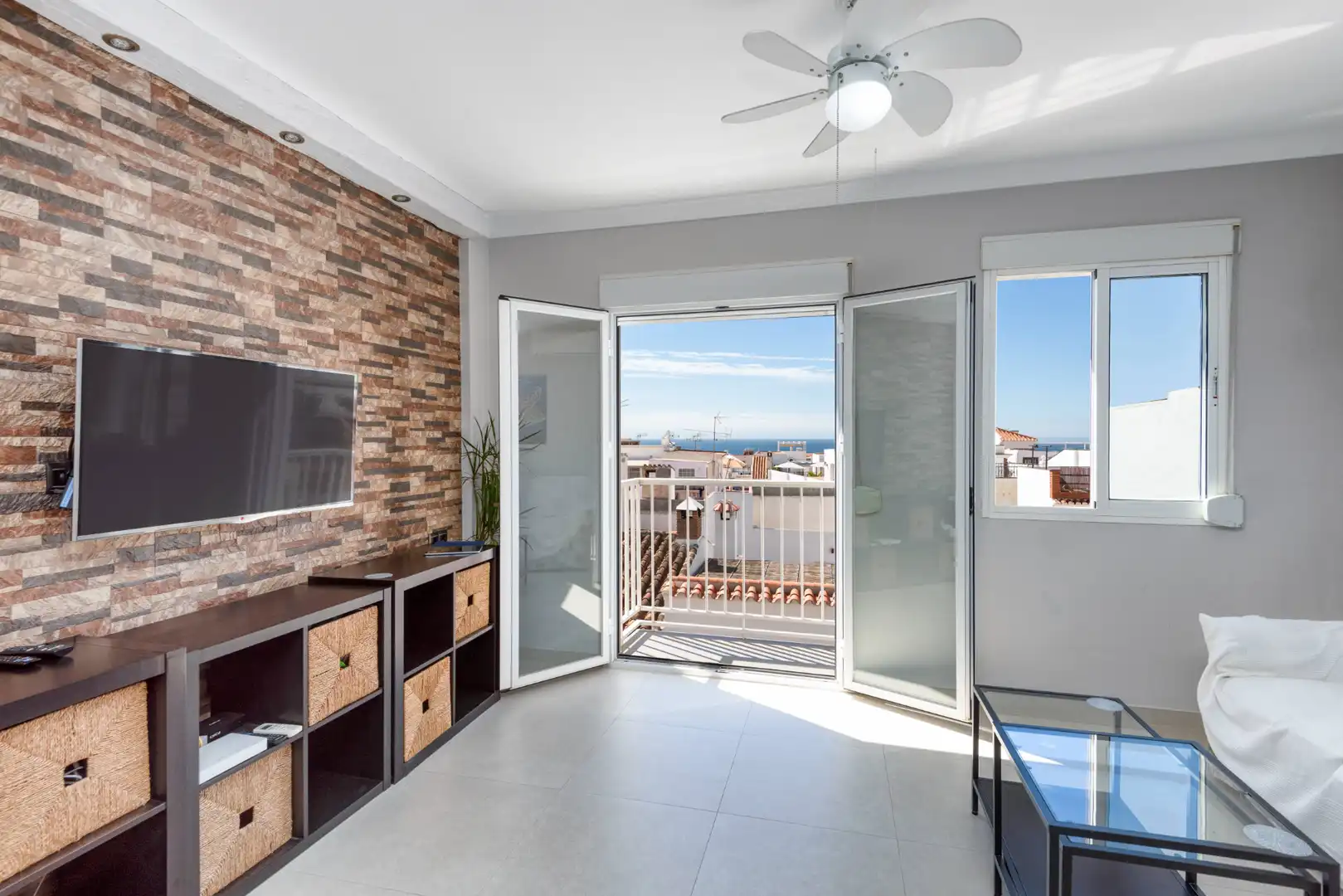 Sala de estar de Apartamento en venta en Nerja con Aire acondicionado, Calefacción y Terraza