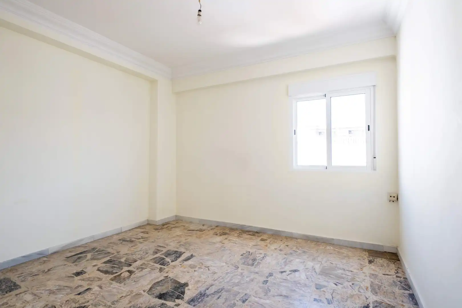 Habitación de Piso en venta en Zaragoza