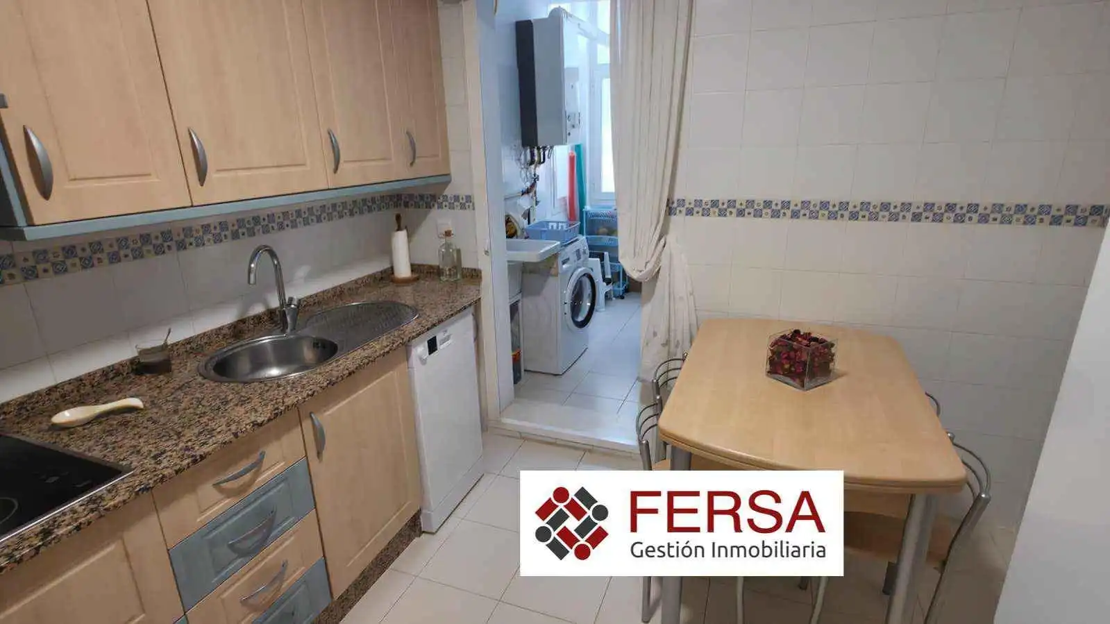 Cuina de Apartament en venda en El Puerto de Santa María amb Aire condicionat, Calefacció i Terrassa