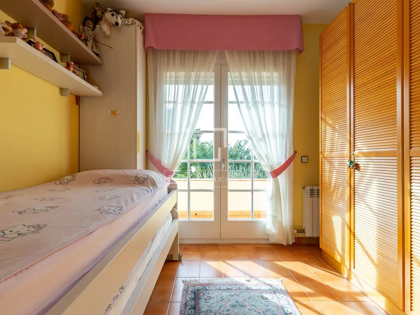 Dormitori de Casa o xalet en venda en Sant Just Desvern amb Calefacció, Jardí privat i Terrassa
