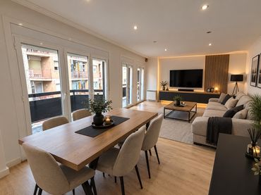 Wohnung mit Balkon zum Verkauf in Carrer de l'Anselm Clavé