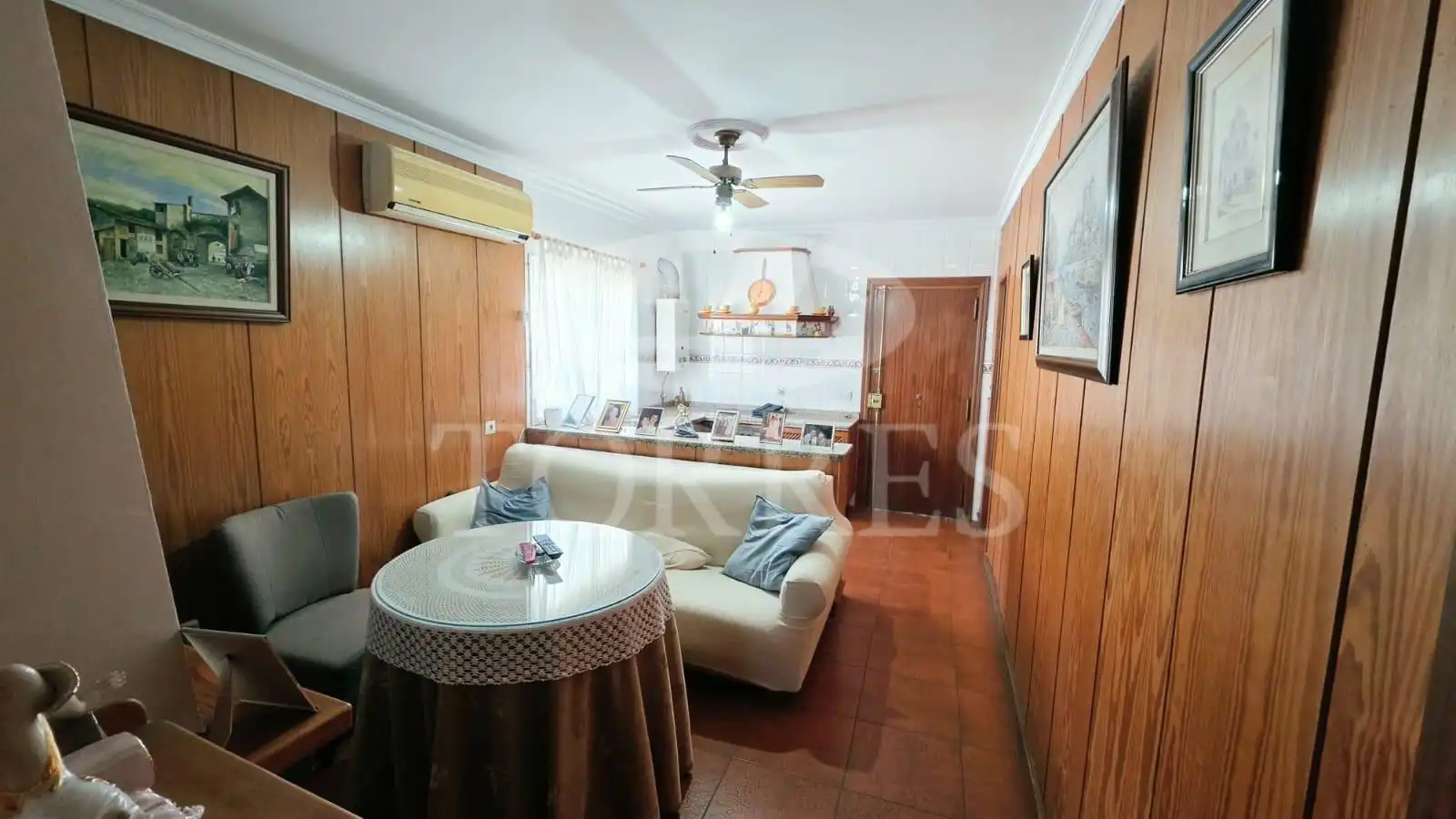 Sala d'estar de Casa o xalet en venda en Alhaurín de la Torre amb Jardí privat, Traster i Balcó