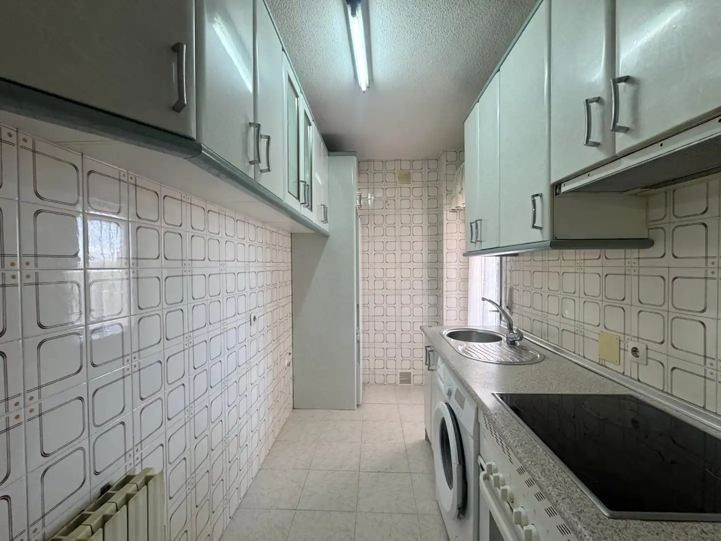 Cuina de Pis en venda en Ávila amb Calefacció i Terrassa