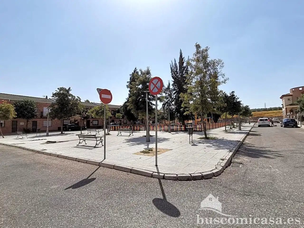 Vista exterior de Casa o xalet en venda en Linares amb Terrassa i Balcó