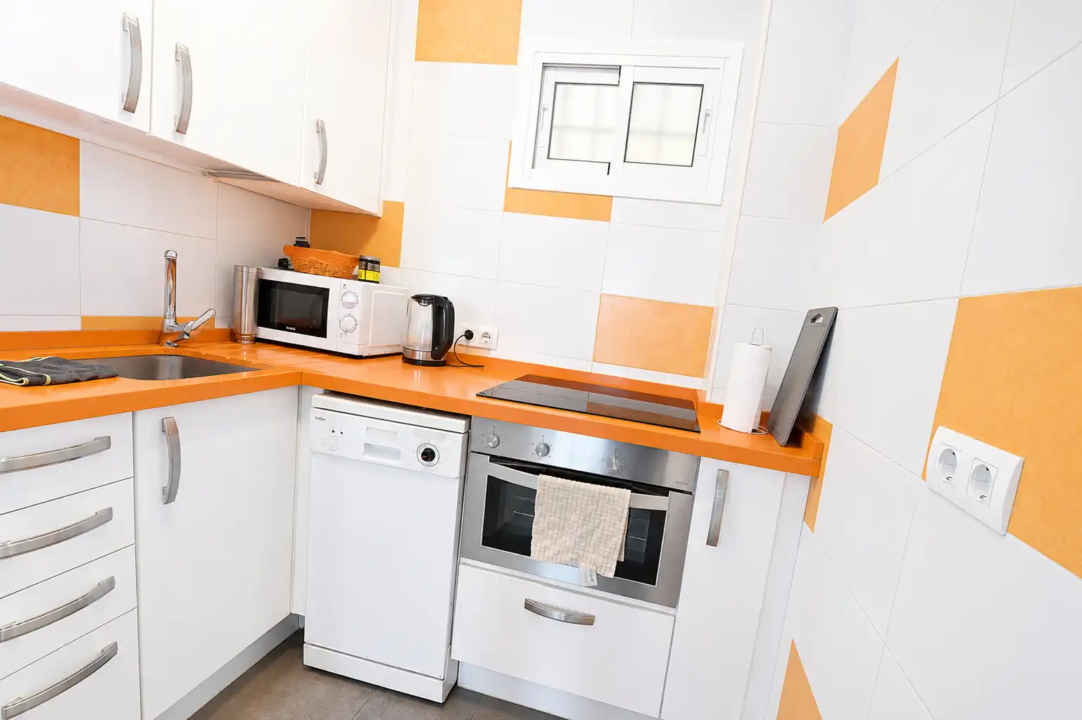 Apartamento con ascensor en alquiler en Parque de la Paloma, imagen 3